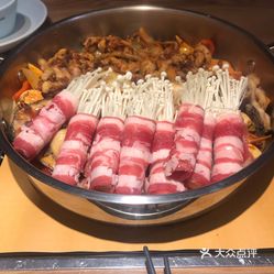 龙岩vs长汀美食直播,一场屏幕里的客家味觉对决,谁更下饭? 龙岩vs长汀美食直播,一场屏幕里的客家味觉对决,谁更下饭?